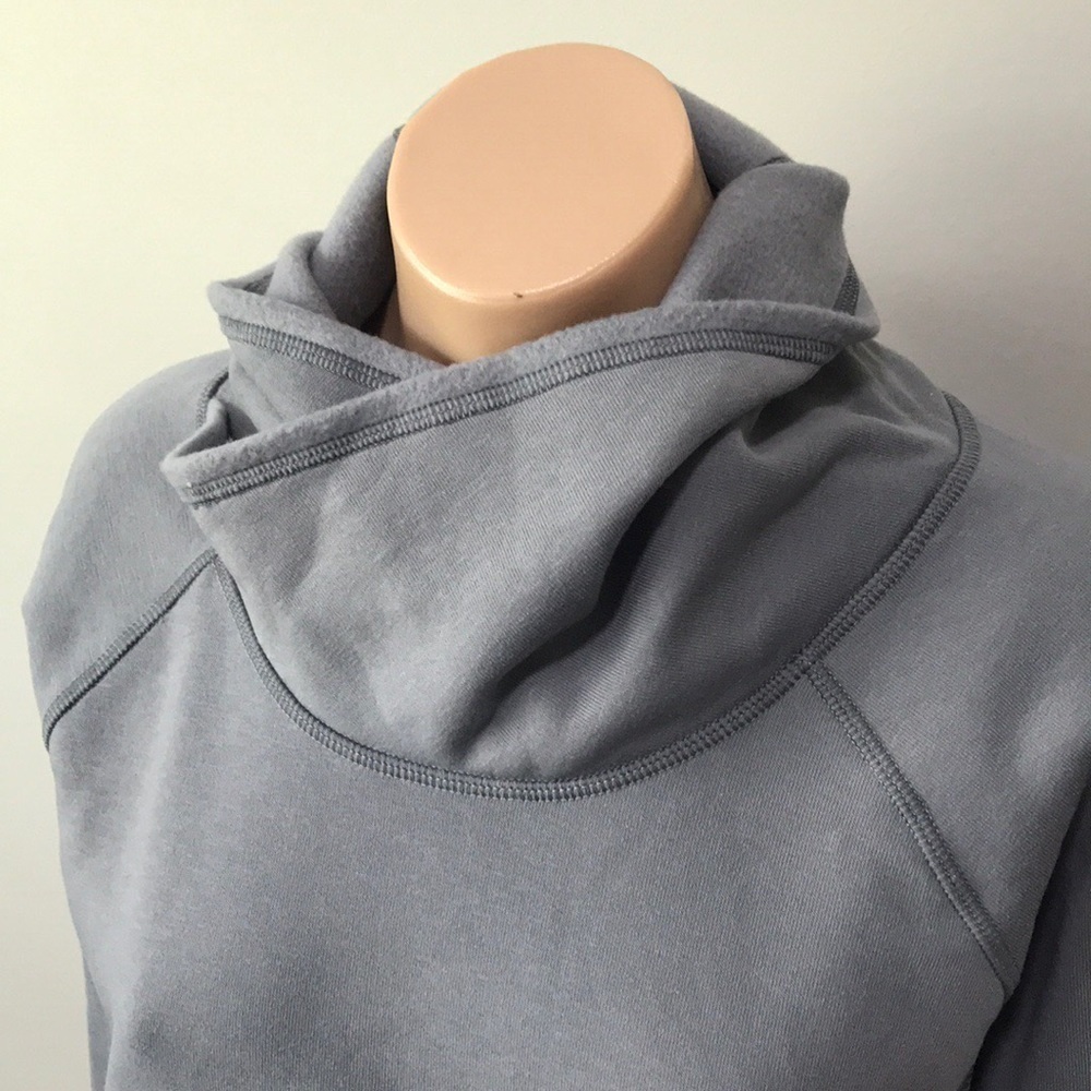 Athleta Hurdle Wrap Necegy Gray Hoodie Sweatshirt - Picture 4 of 9